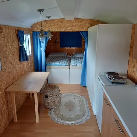 Bed & Breakfast Maringotka - South Hillside *